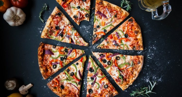 يأتي بيتزا وبيتزا برغر مهرجان لمانشستر لعام 2018